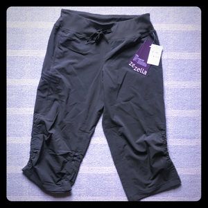 Zella Green tactical Jogger pants. Brand new!!